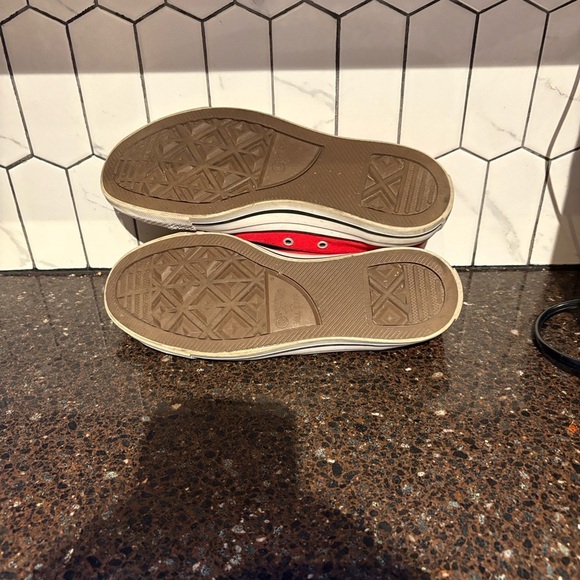 Converse Red High-Top Sneakers, chuck taylor- mens 7, women’s 9 unisex - Picture 10 of 10